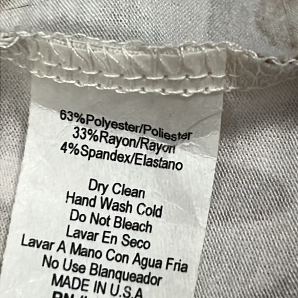 143 Story by Line Up medium short sleeve t-shirt v-neck camo print white stars - Picture 6 of 6